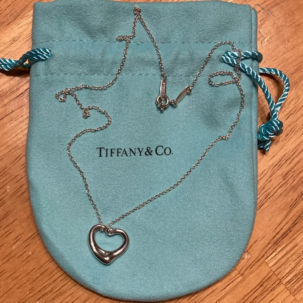 SOLD: Tiffany & Co Elsa Peretti Open Heart Diamond Necklace - Picture 11 of 11